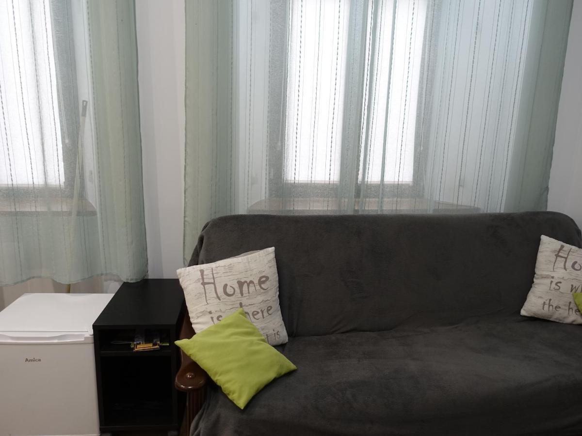 Umbrella Guest Rooms Краков Экстерьер фото